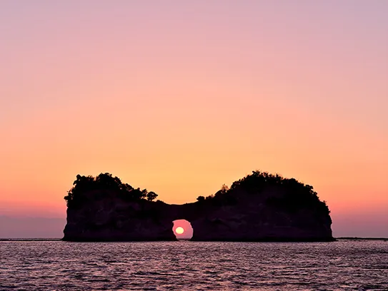 圓月島