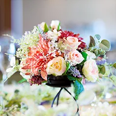 結婚式のテーブルフラワー